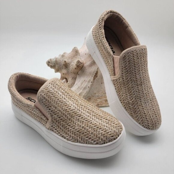 Soda Shoes - Soda Hike Slip-on  Fashion Sneaker  Natural Raffia - Size 8.5